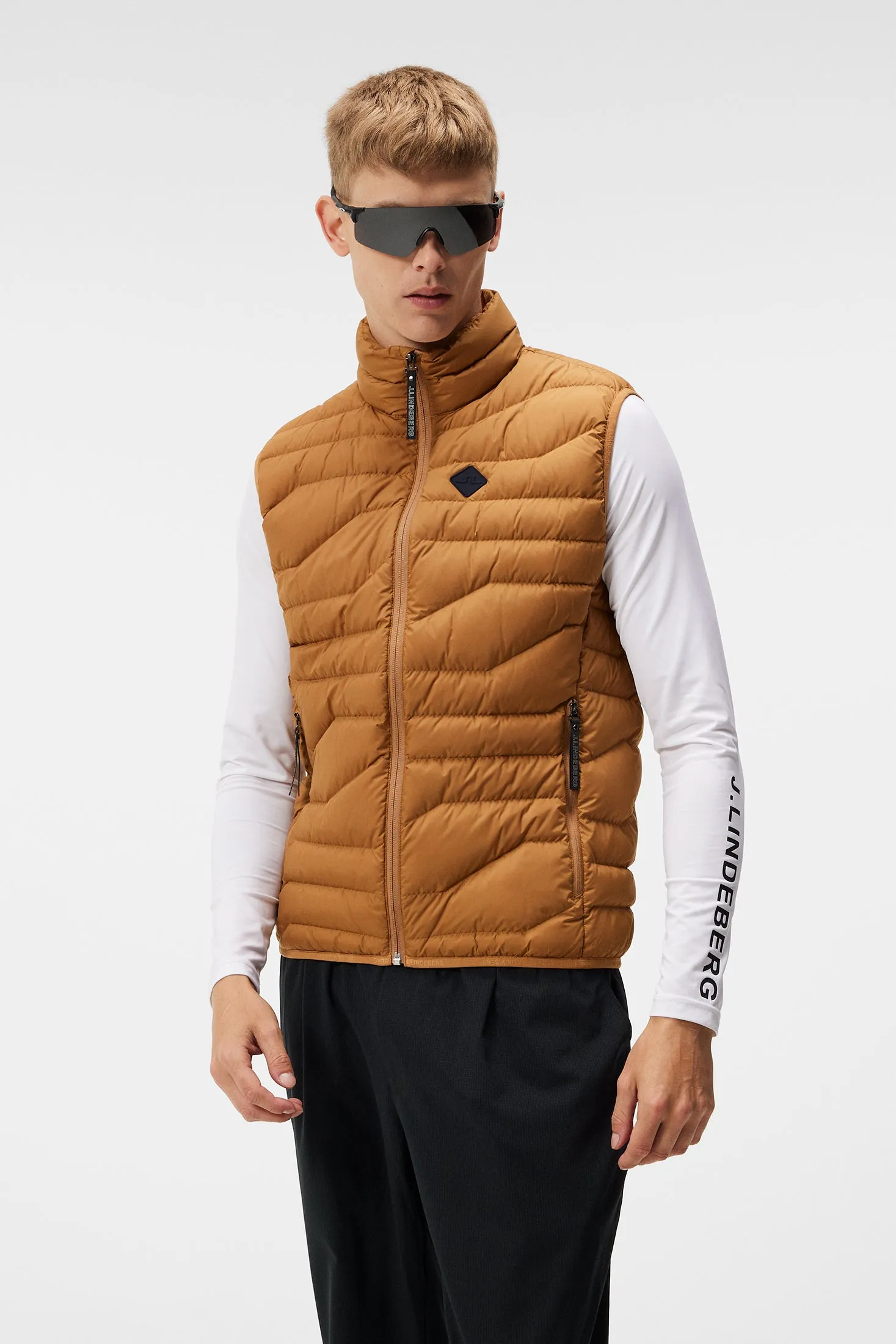 Cliff Light Down Vest / Chipmunk